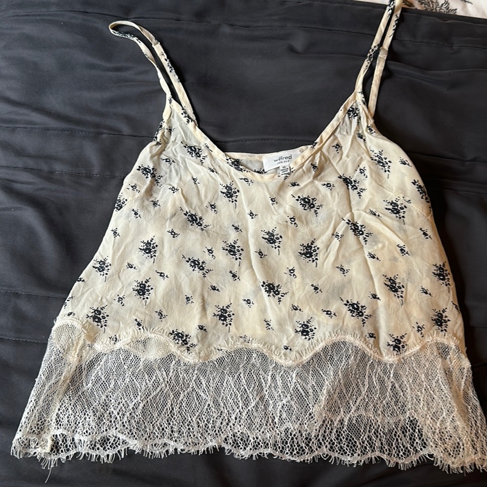 Wilfred Beige Crop Top
